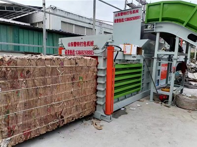 礦泉水瓶打包機（jī）如何（hé）定製（zhì）