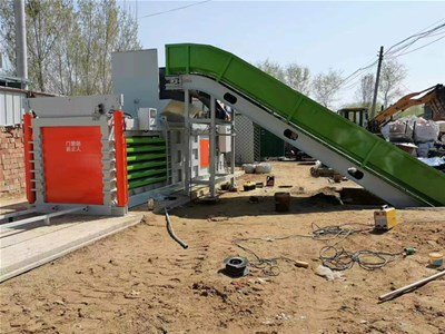 塑料瓶打包機的設計思路介（jiè）紹